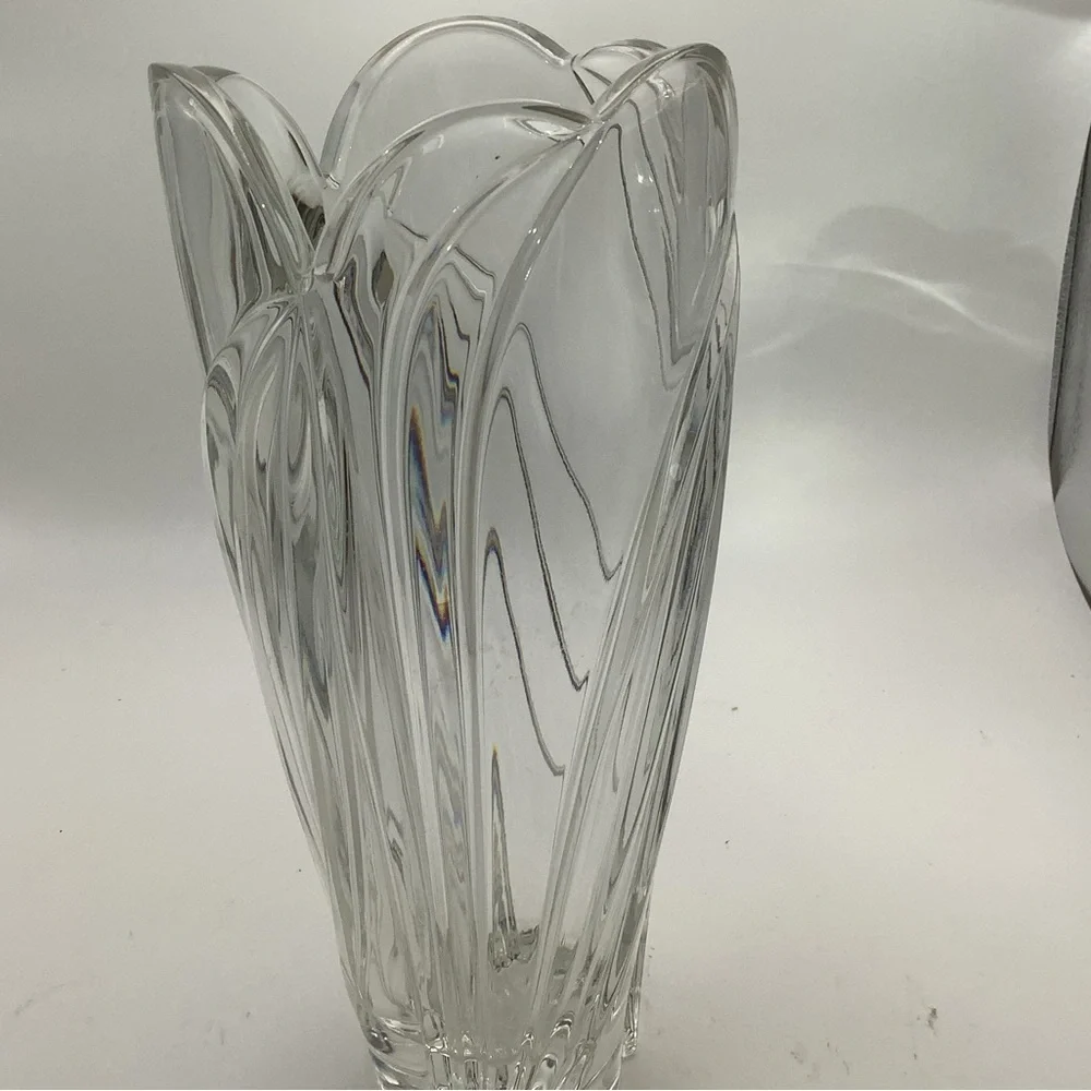 Large 10” Fluted Crystal Vase